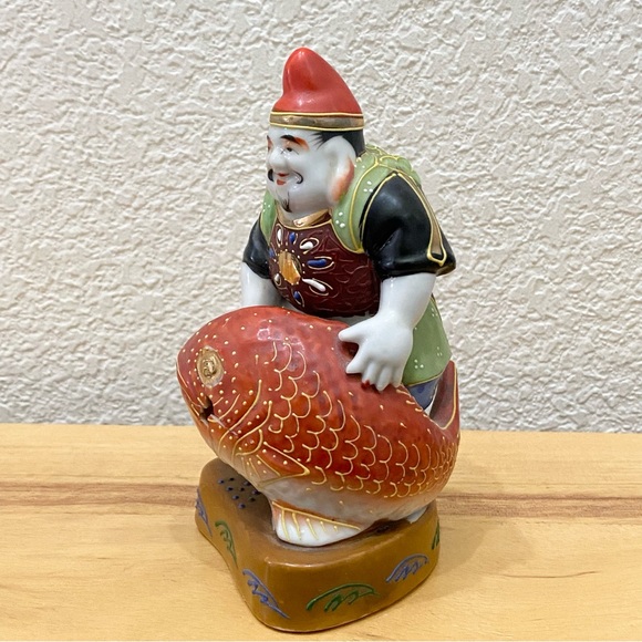 Vintage Signed Kutani Ebisu God Of Fishermen and Luck 5.5” Porcelain Figurine - Picture 5 of 11